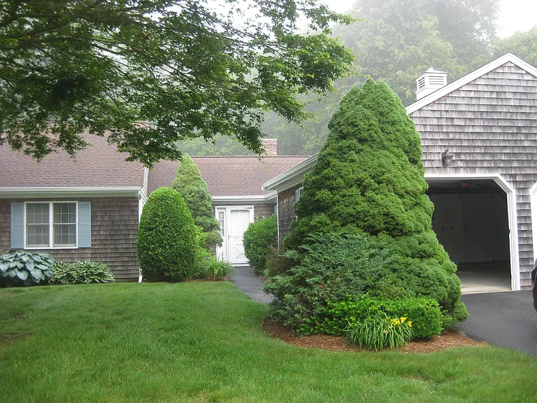 38 Cornell Dr #38 — Photo 2