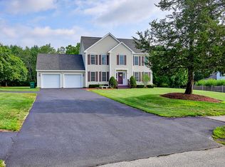 3 Gilson Rd, Nashua, NH 03062