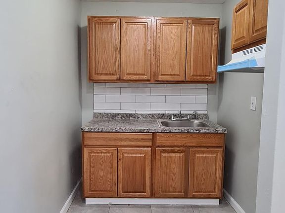 2nd image of 75 Grafton Ave #B11a
