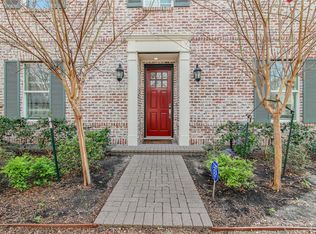 10943 Grove Tree Ln, Houston, TX 77043