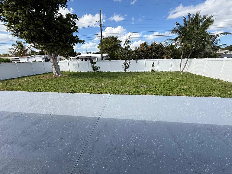 6319 Southgate Blvd — Photo 42
