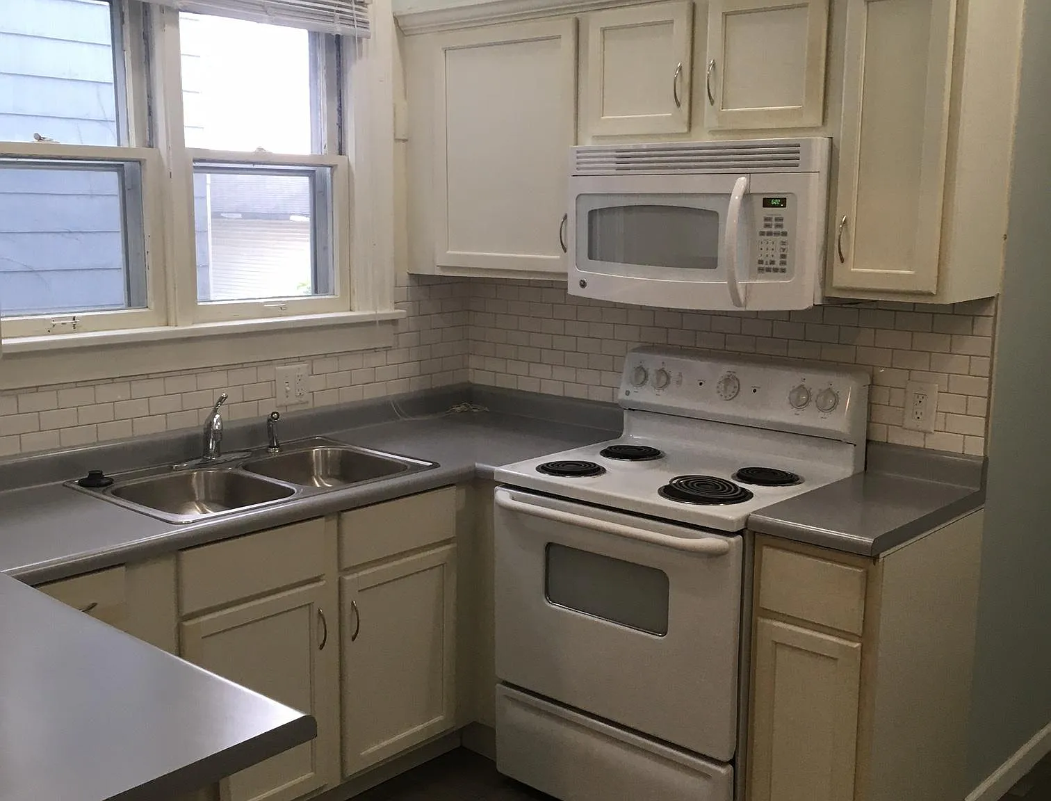 6 bed, $4,500 — Photo 2