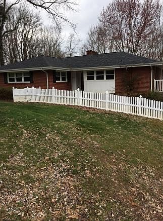 1st image of 3704 Skyland Dr