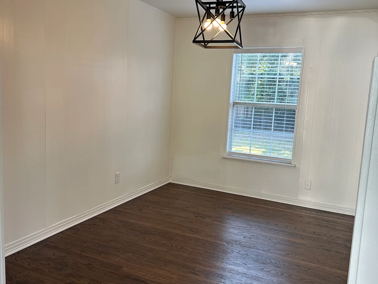 2 bed, 1172 sqft, $1,750 — Photo 3