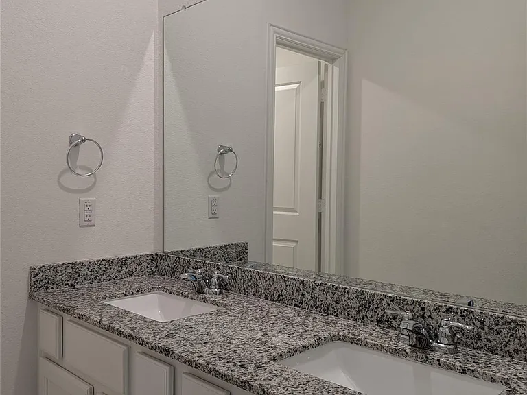 10503 Dolce Ln — Photo 31