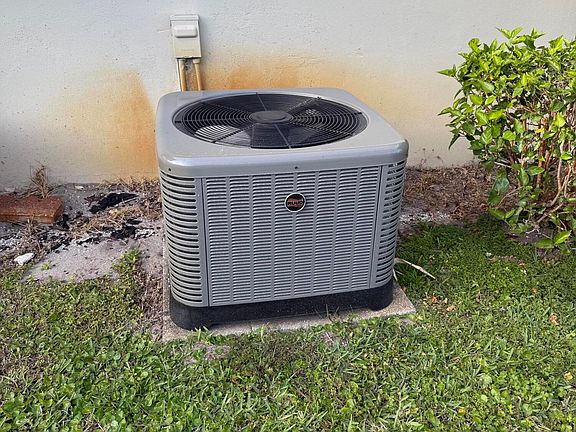 3rd image of 3311 Valley Road #D