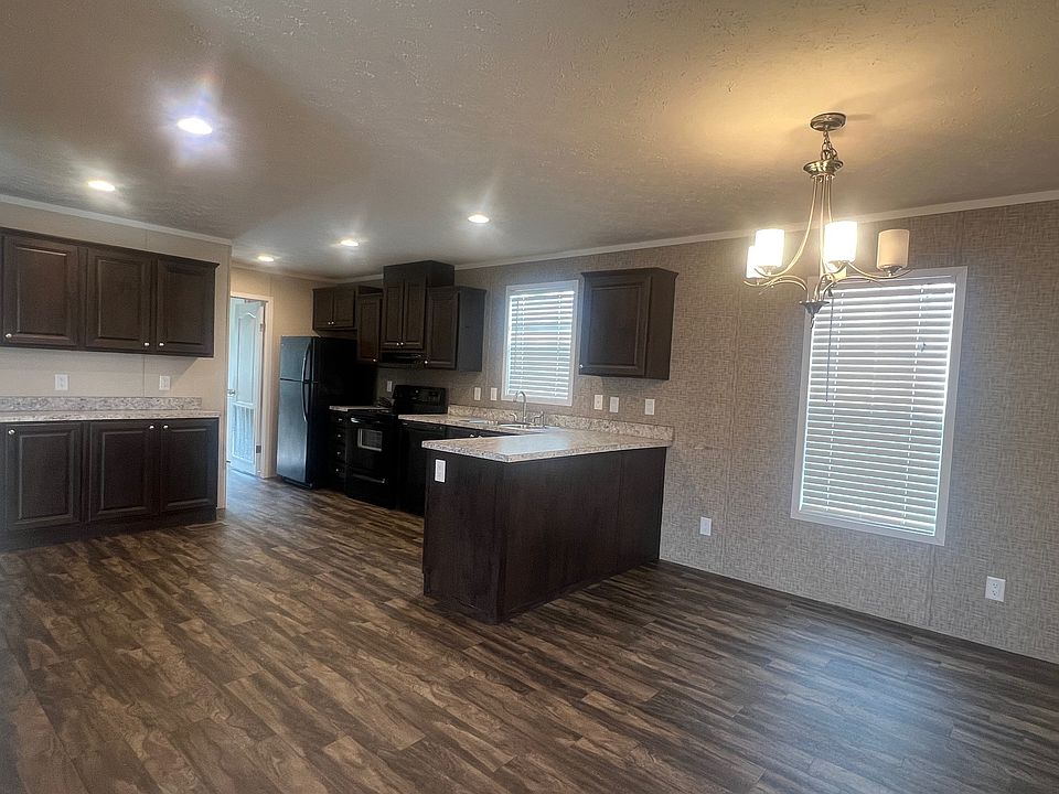 2nd image of 44 E Cardinal Ln #194
