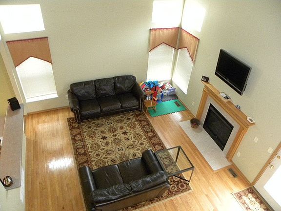 5th image of 7476 Old River Dr