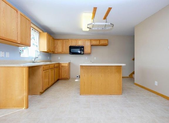 5th image of 606 Sycamore Dr NW