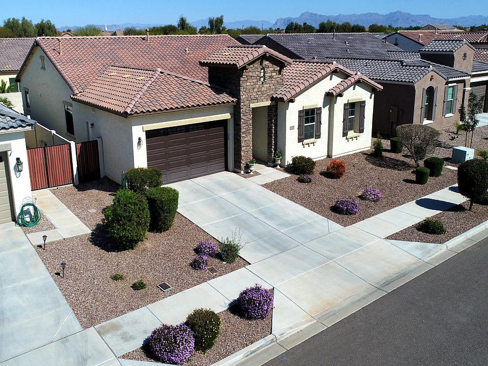 1st image of 19370 E Strawberry Dr