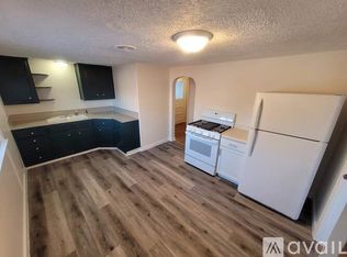 1271 1/2 Prairie Ave, Beloit, WI 53511