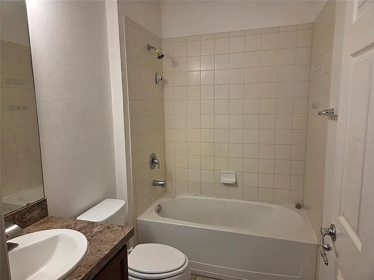 2362 Barton Bay Ct — Photo 3