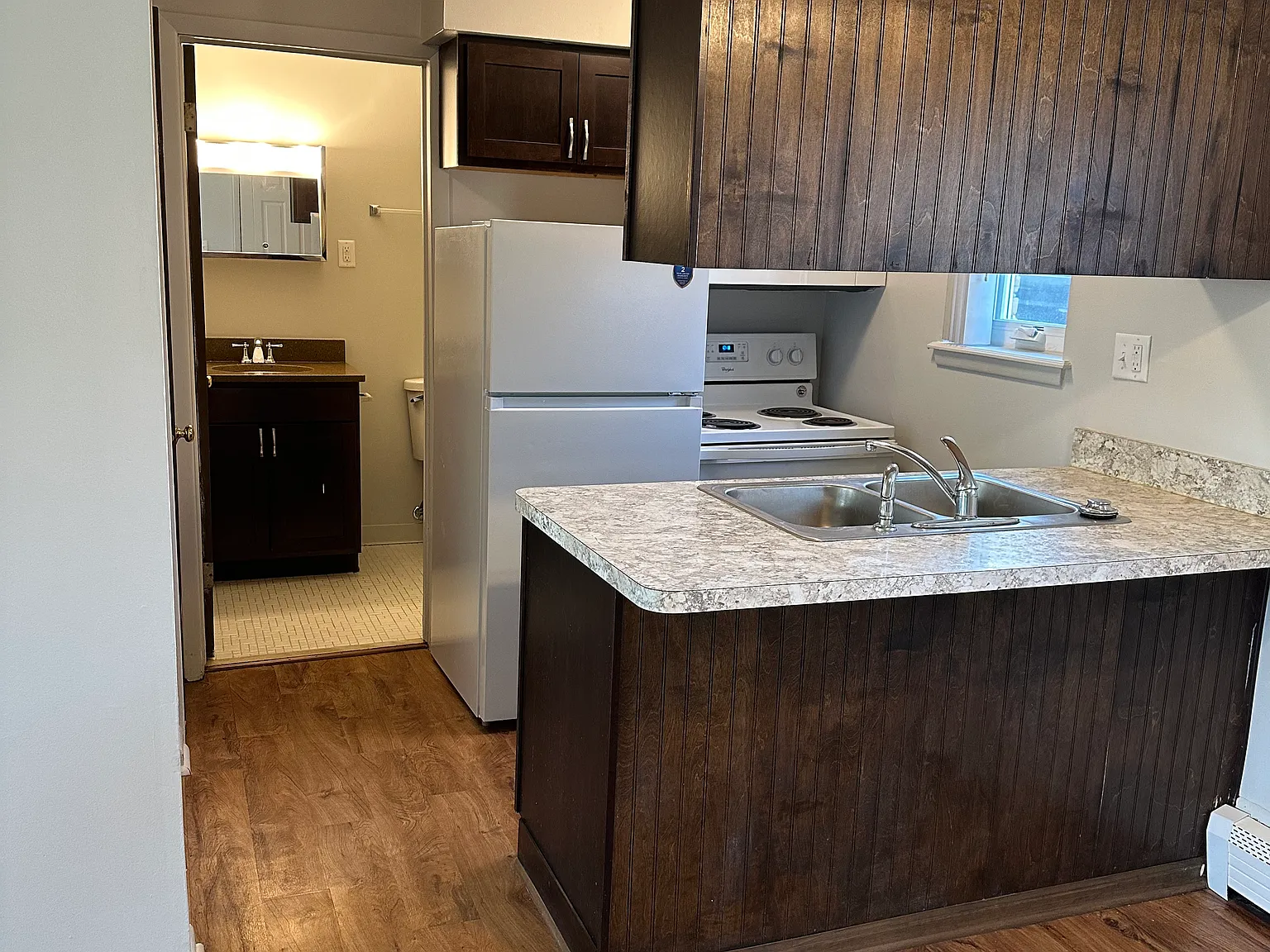 4122 Alpha St — Photo 2