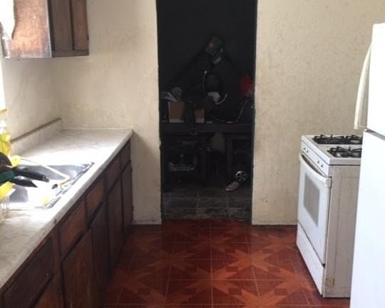 4th image of 333 W 58th St