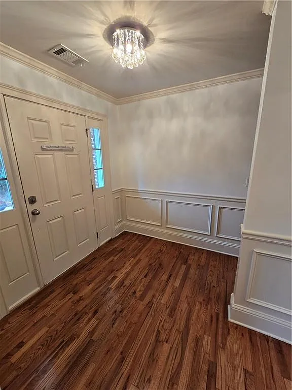 3 bed, 3.5 bath, 2499 sqft, $3,000 — Photo 4