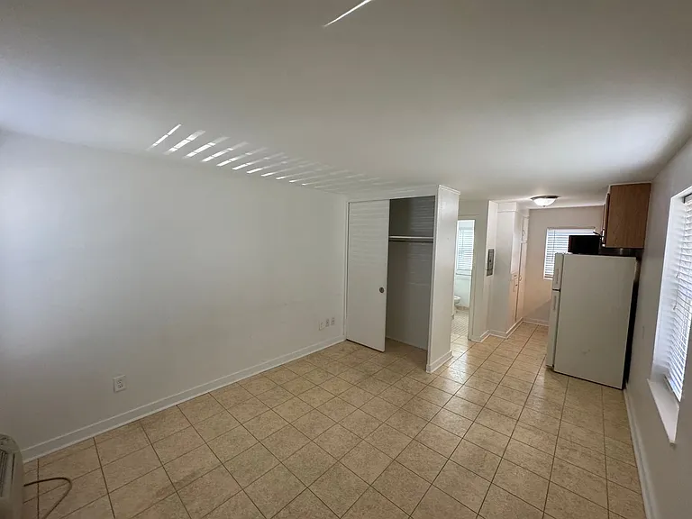 420 Central Ave — Photo 5