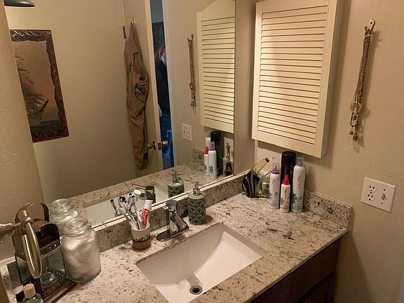 5th image of 1001 Commonwealth Dr #145