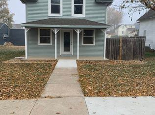 210 Morefield Ave, Baltic, SD 57003