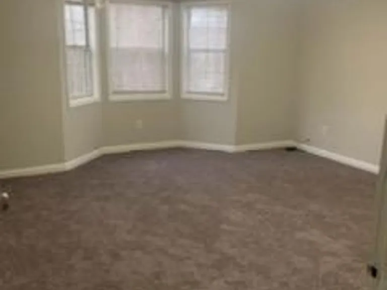 4866 Fenbrook Dr — Photo 5