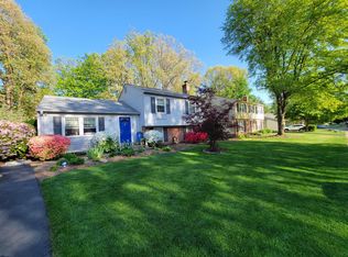 1535 Powells Tavern Pl, Herndon, VA 20170