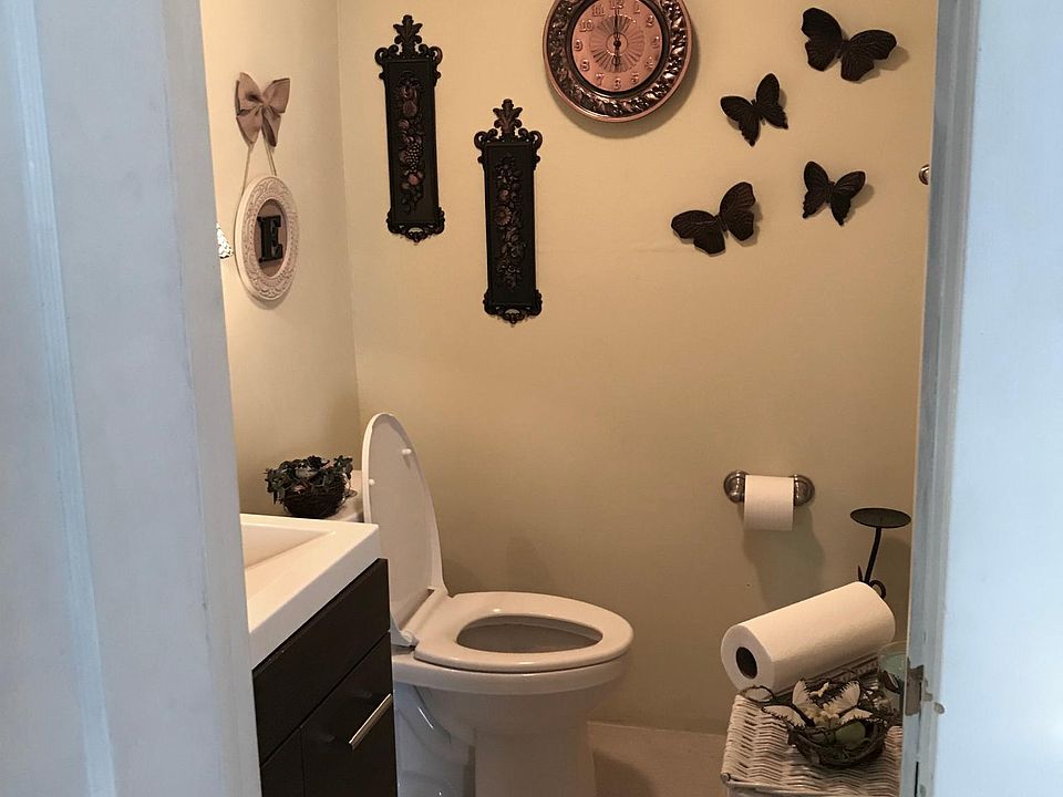 2nd image of 60 Raymond Ave