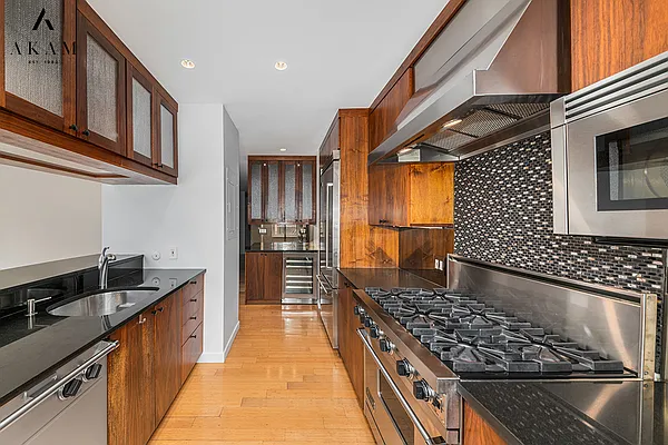 Rented by Akam Sales and Brokerage | media 1