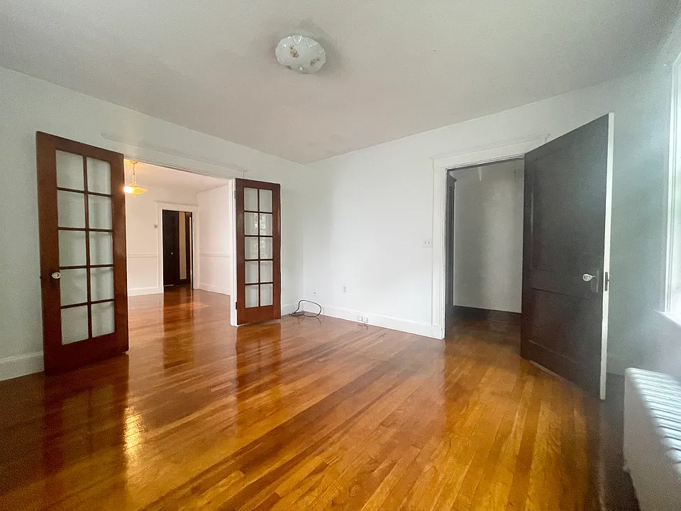33 Brington Rd #1A