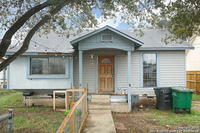 1st image of 322 IKE ST
