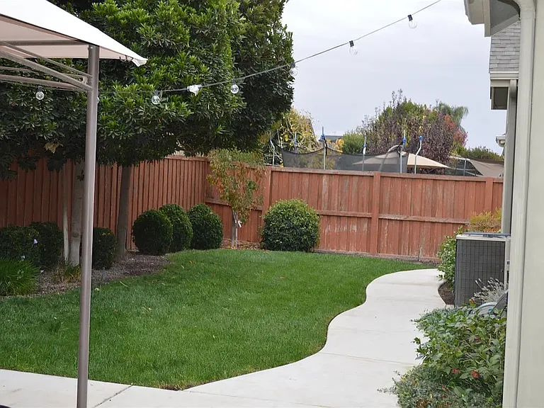 481 W Warwick Ave — Photo 10