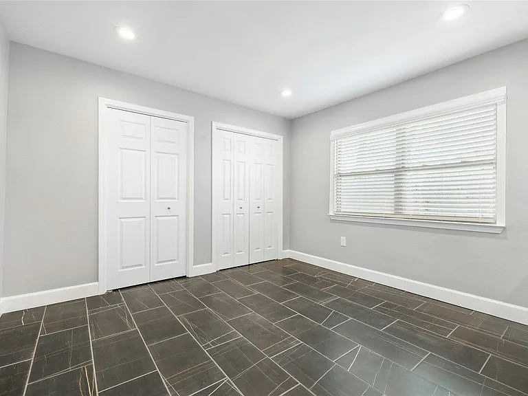 5503 Manor Rd — Photo 12