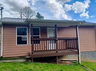 148 Kitty Cole Ln, Dungannon, VA 24245
