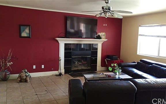 3rd image of 5694 N I St