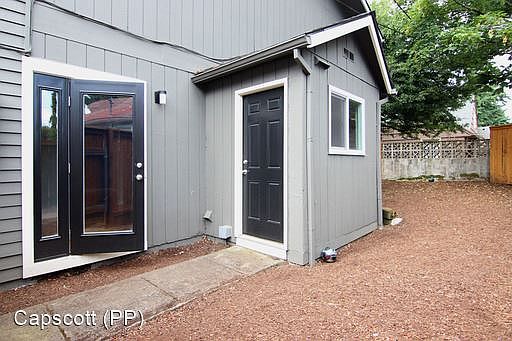 3rd image of 815 N Ainsworth St #5228817