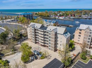230 Water St #2, Saint Joseph, MI