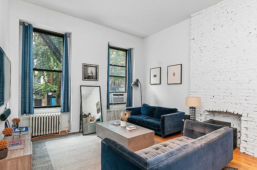 1st image of 264 E 10th St APT 2