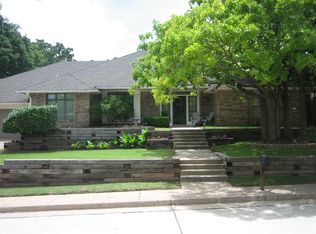 305 Crown Colony Rd, Edmond, OK 73034