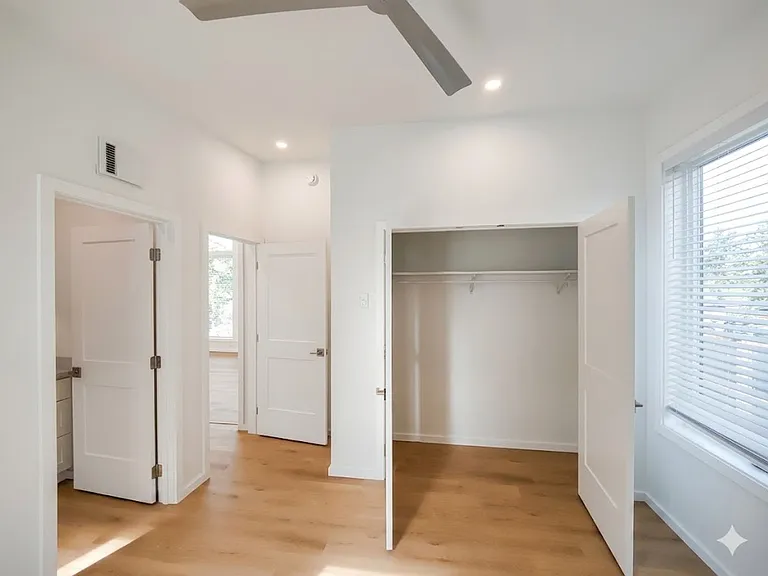 746 NE Revere Ave — Photo 21
