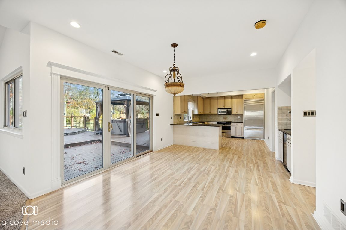 next background image