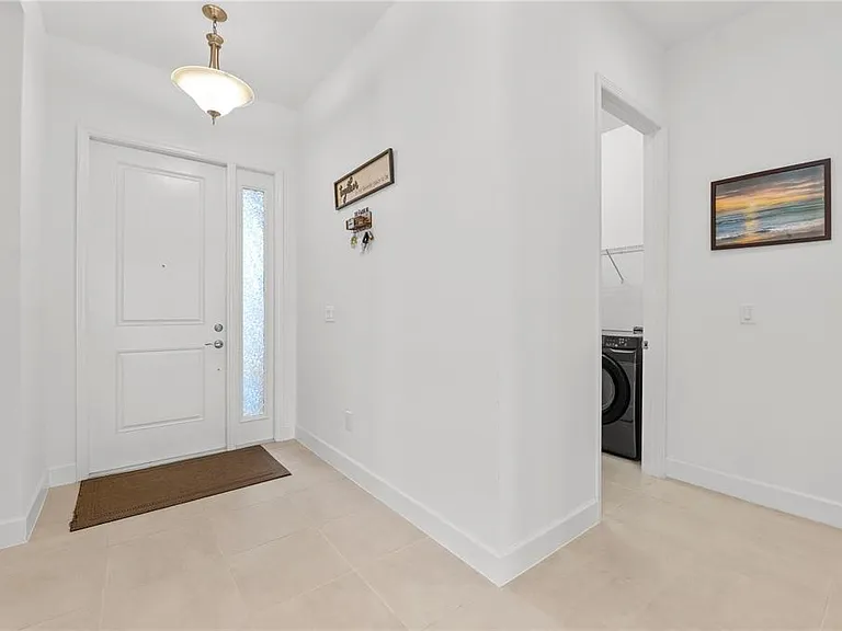 32558 Tree Of Life Ave — Photo 4
