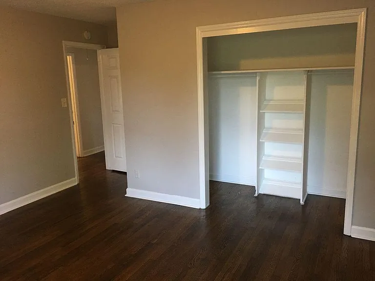 104 Cranford Dr — Photo 7