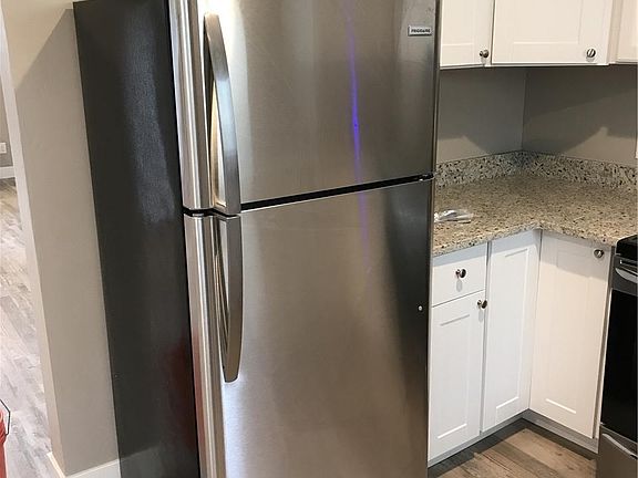 2nd image of 628 S 500 E #2