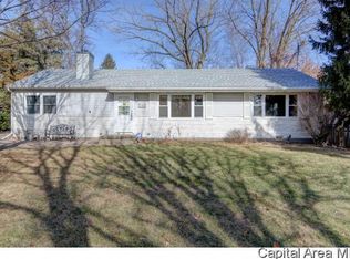 126 Circle Dr, Springfield, IL 62703