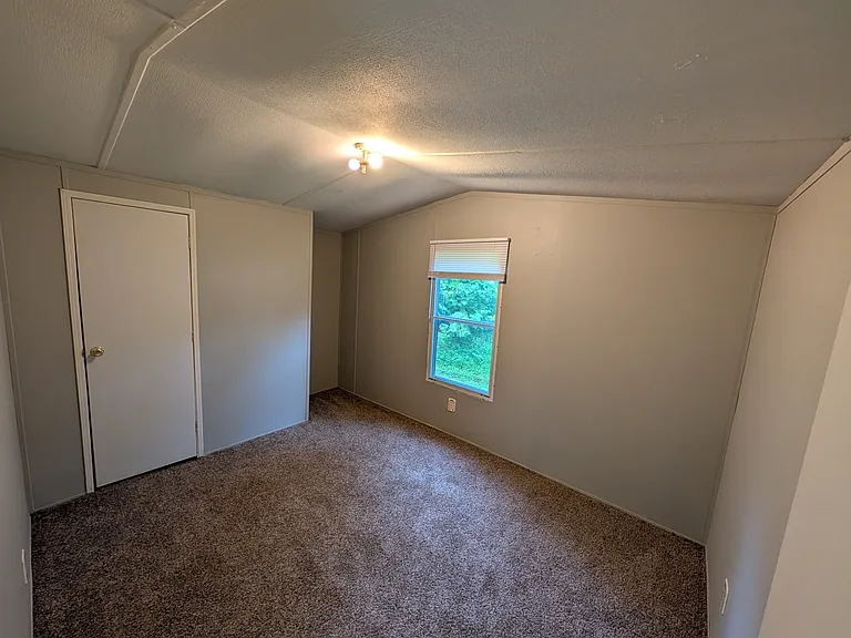 135 Ransdell Ln — Photo 9