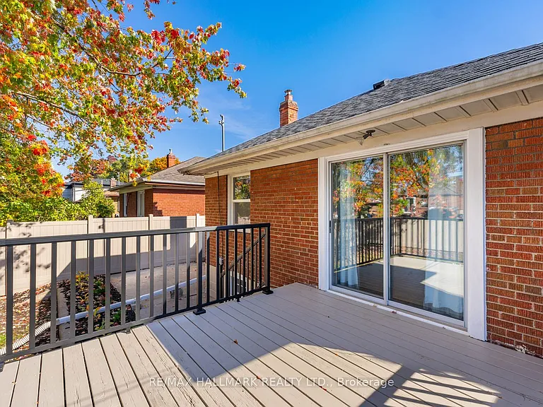66 Ferncroft Dr — Photo 34