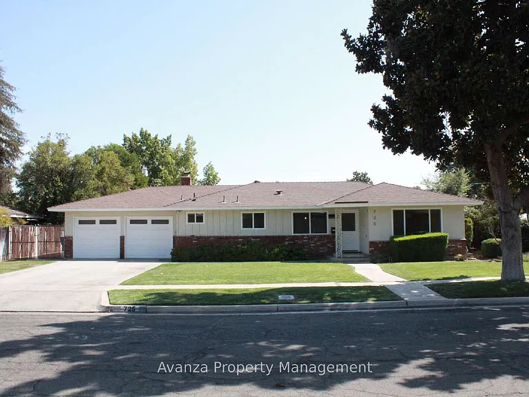 725 W Rialto Ave — Photo 1