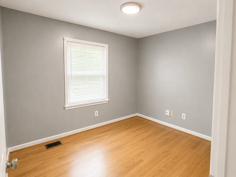 5103 Mediterranean Ct — Photo 9