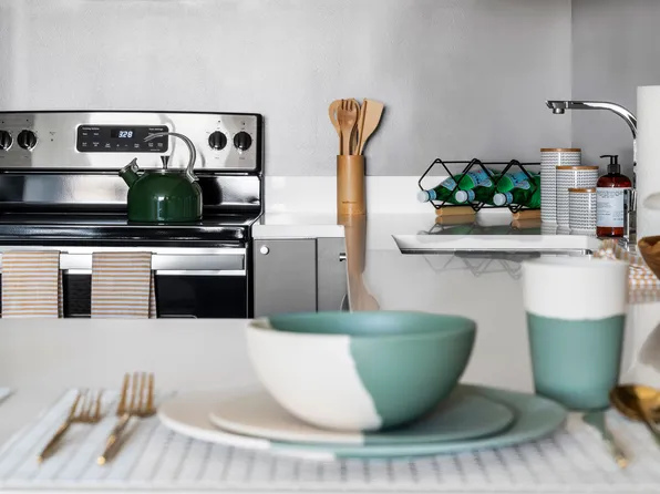 620 Pavonia Avenue image 6 of 16