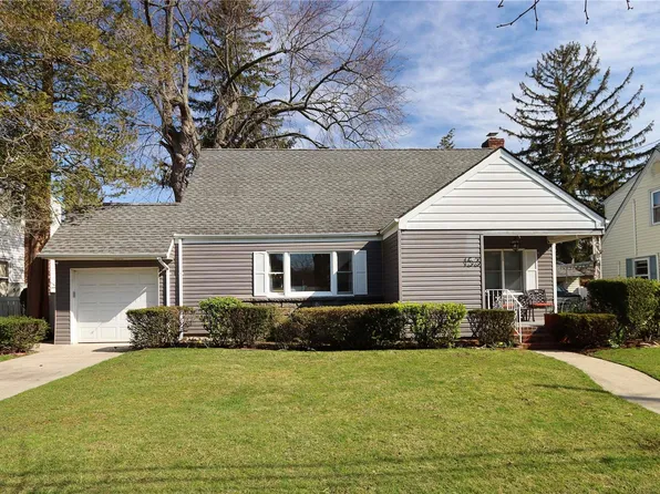 153 E Cherry Street, Floral Park, NY 11001