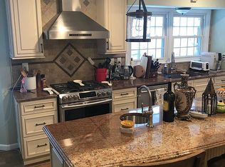 2339 Fairway Rd, Huntingdon Valley, PA 19006