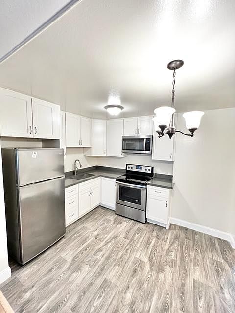 1st image of 681 Sylvan St APT 2